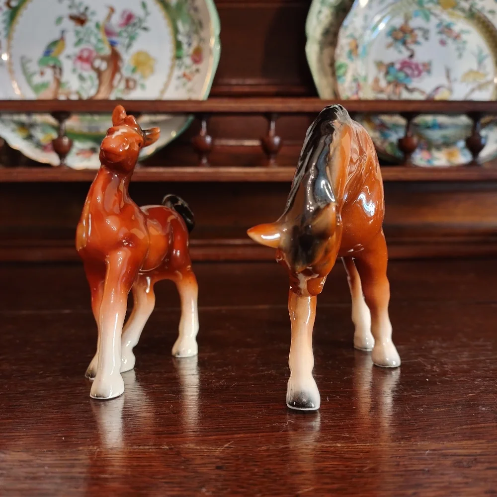 Mare & Foal China Horse Figurines/Statues.2 Vintage Horse Statues - Picture 4 of 12